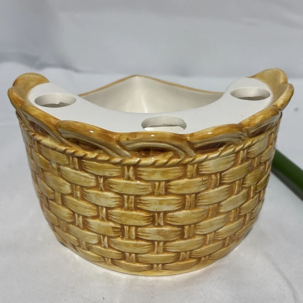 VTG 1998 Bathelle Christmas Toilet Brush Holder & Brush Ceramic Holiday‎ New